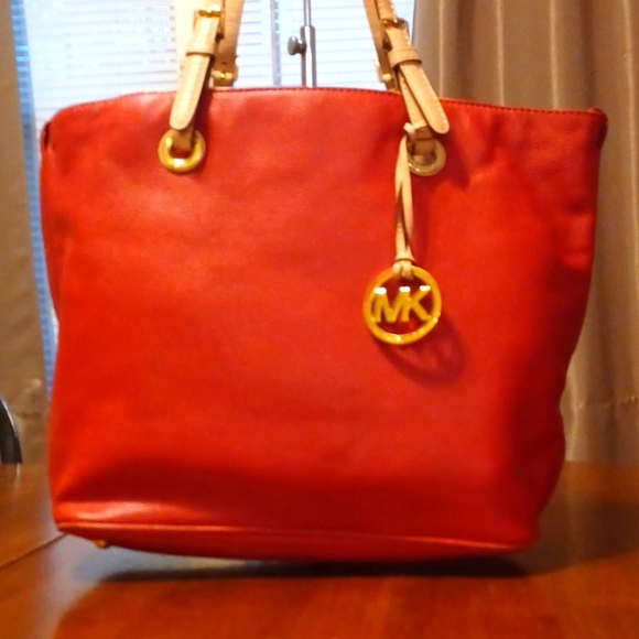 MICHAEL Michael Kors Bags Michael Kors Raven Medium North South Top